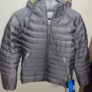 NWT Arc’teryx Cerium LT Hoody Womens